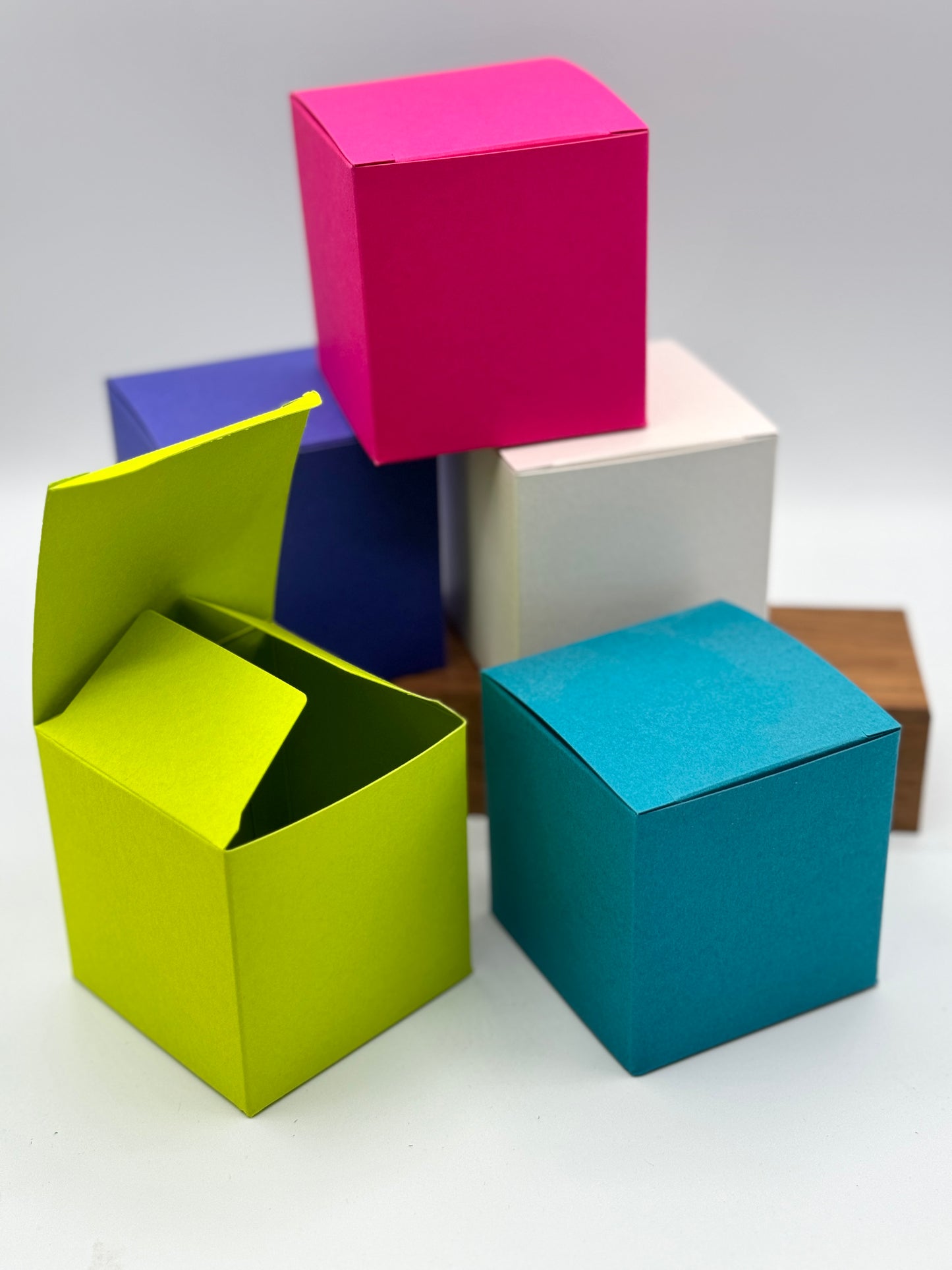 SALE | 7cm CUBE BOXES - Discontinued Colours