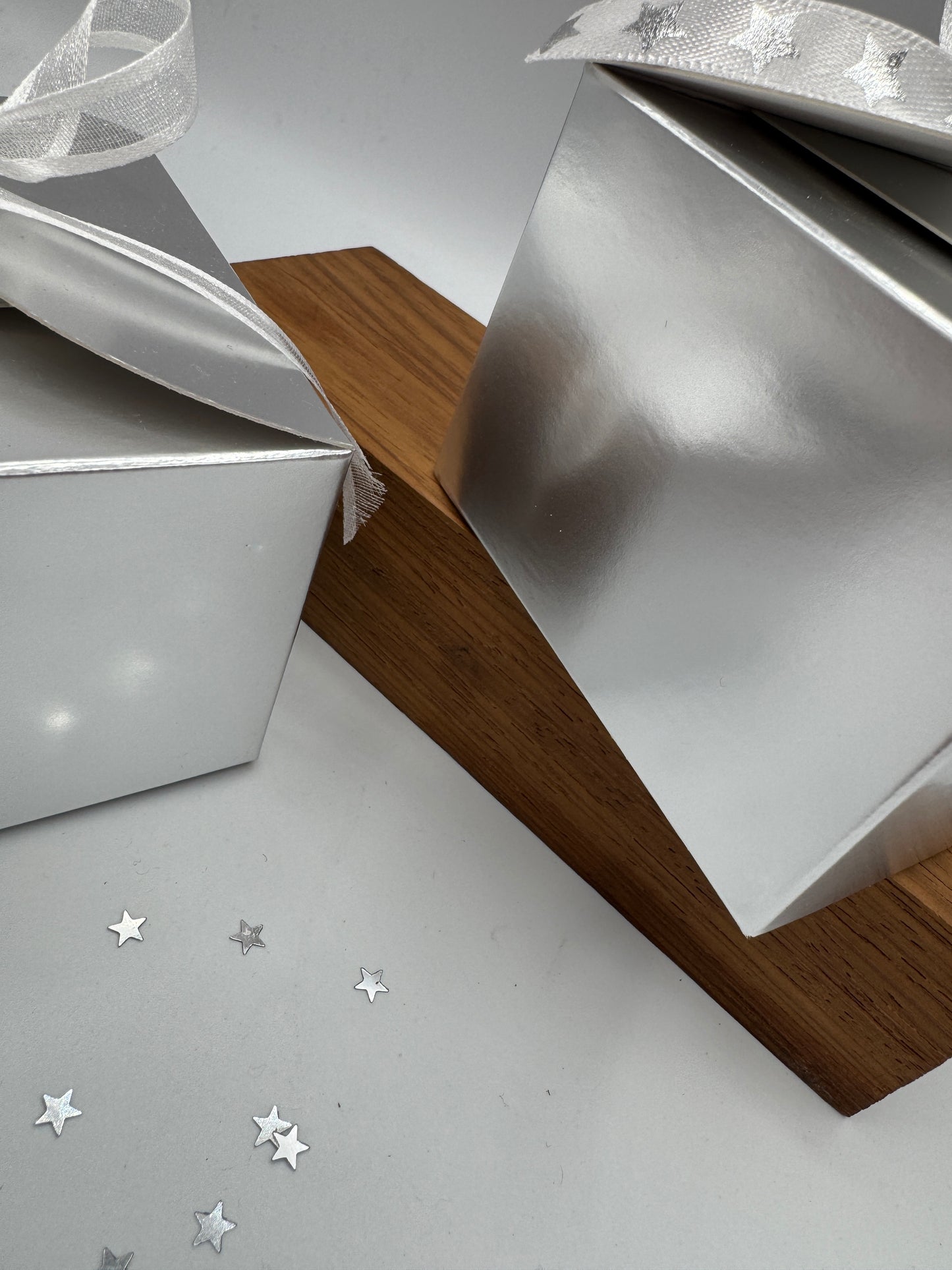 SILVER Gift Boxes | 8 x 8 x 6cm | Satin Silver Finish, Tie top + Ribbon (x10)