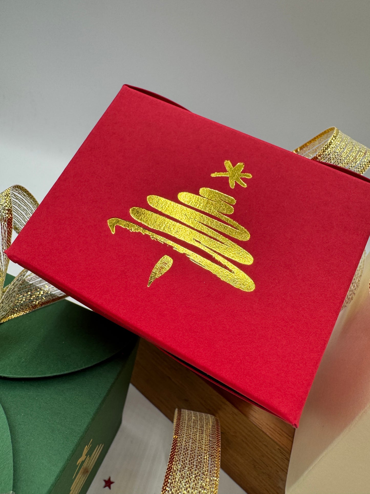 GOLD CHRISTMAS TREES Christmas Table/Advent Gift Boxes - Set of 6 Tie Top with Gold ribbon | Size 8 x 8 x 6cm