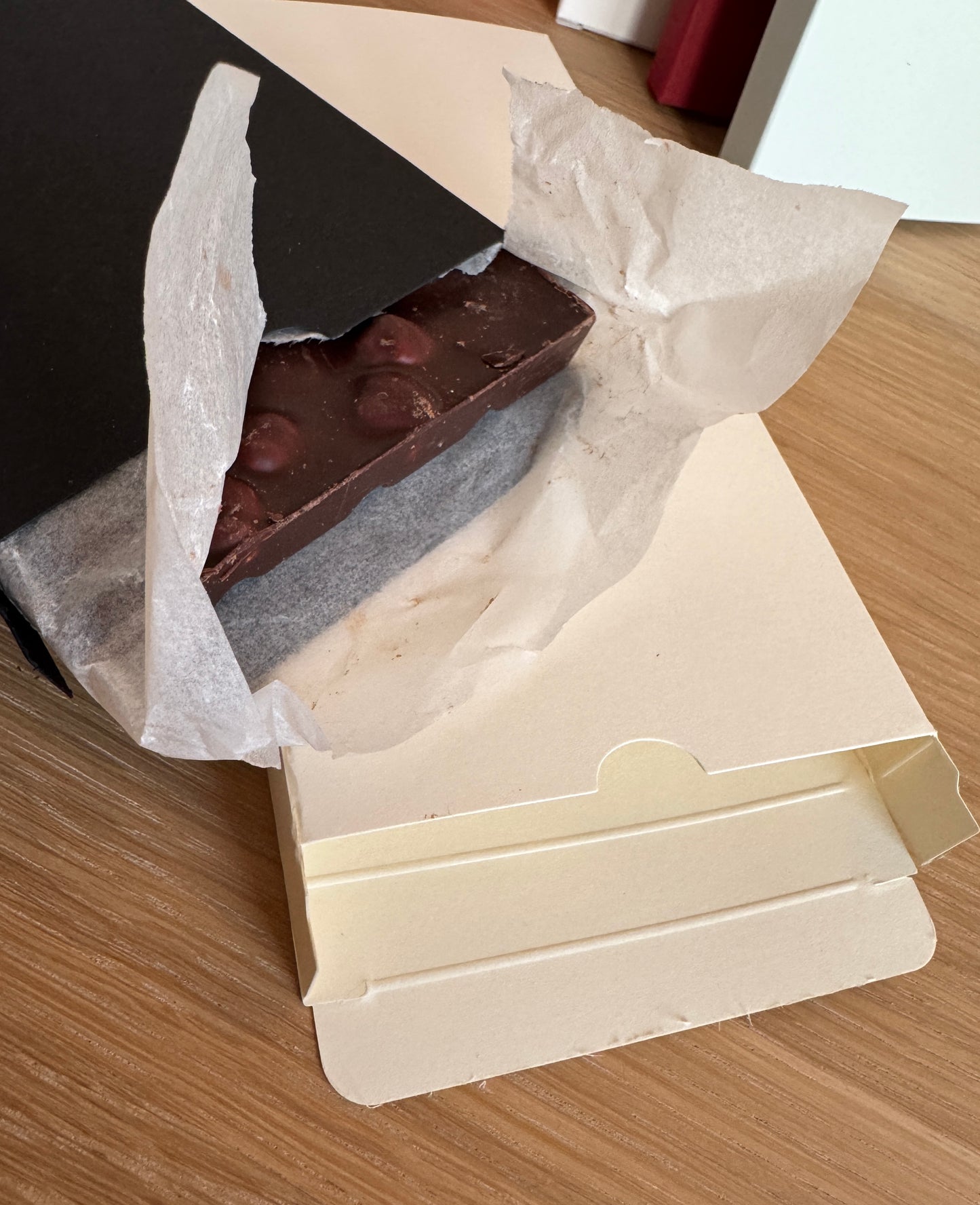 SLIM BOX | Size 190 x 90 x 15mm | Chocolate/Confectionery, Snap Bar, Clothing-Scarf/Ties/Gloves
