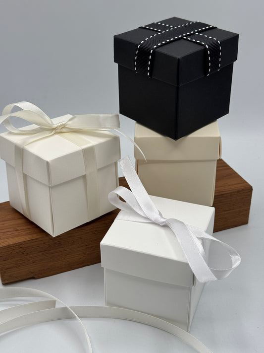 Petal Drop Side Wedding Favour Box with Lid - Size 6cm | Neutral Tints (x10 boxes)