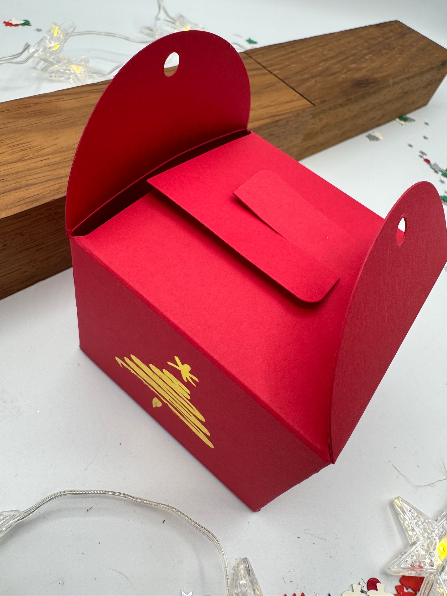 GOLD CHRISTMAS TREES Christmas Table/Advent Gift Boxes - Set of 6 Tie Top with Gold ribbon | Size 8 x 8 x 6cm
