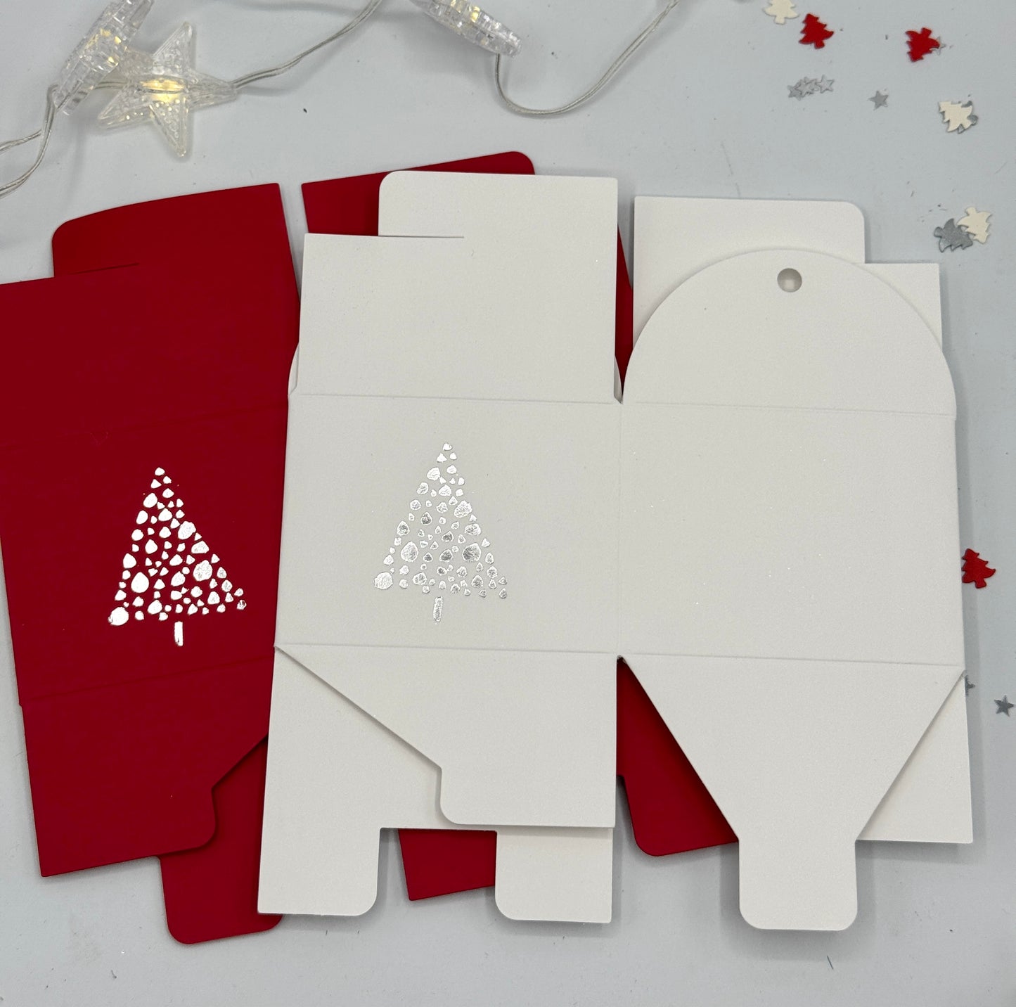 SILVER CHRISTMAS TREES Christmas Table/Advent - Tie Top Gift Boxes - Set of 6 with Silver ribbon | Size 8 x 8 x 6cm