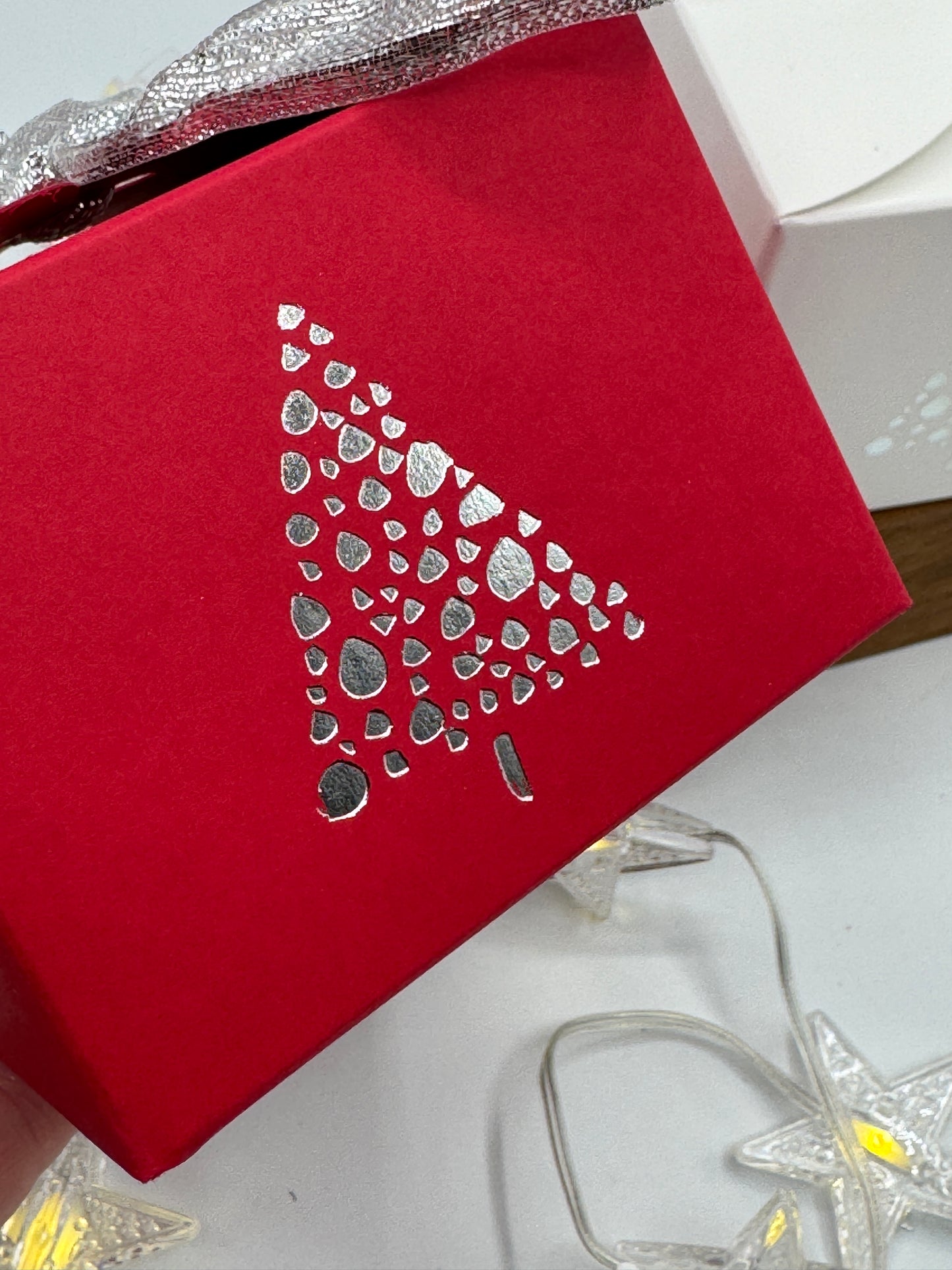 SILVER CHRISTMAS TREES Christmas Table/Advent - Tie Top Gift Boxes - Set of 6 with Silver ribbon | Size 8 x 8 x 6cm