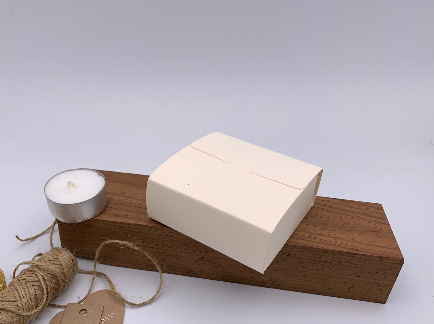 SQUARE BOXES- Small | Size 8 x 8 x 3cm (10 Boxes)