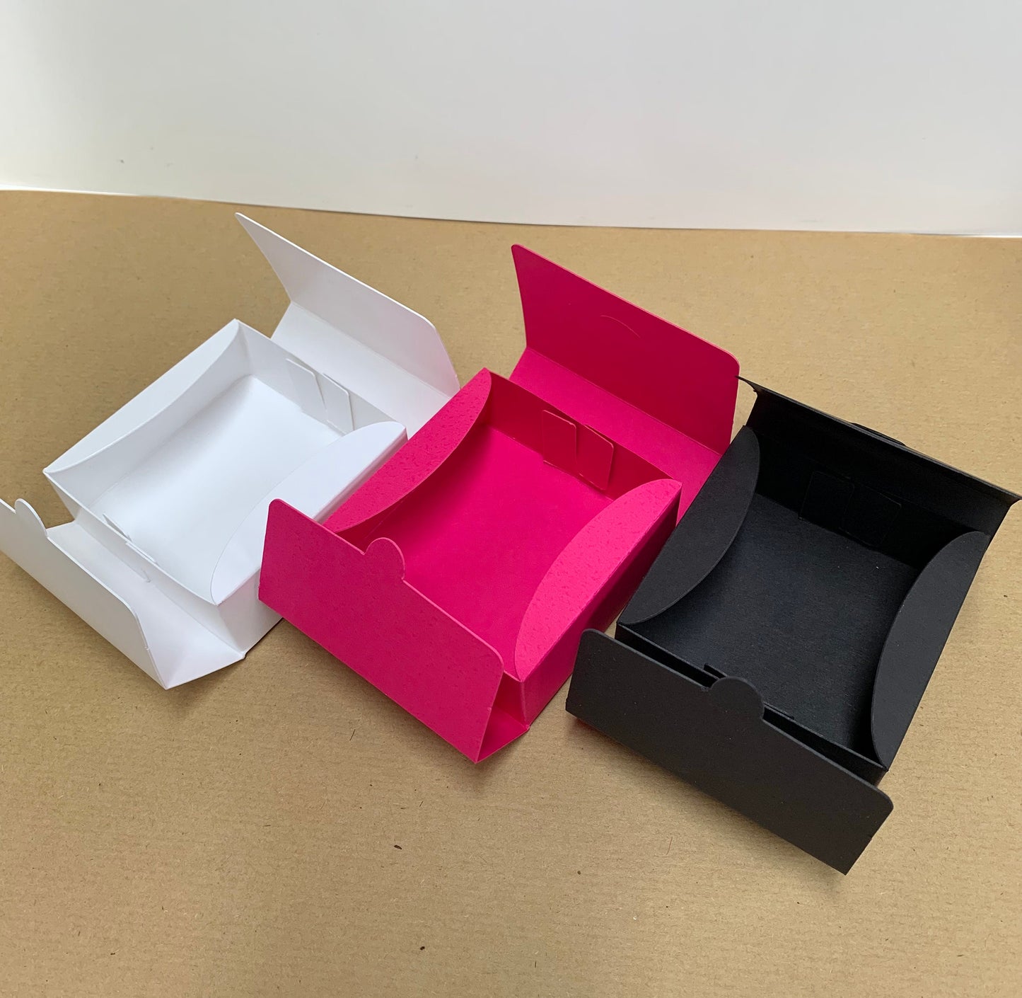 SQUARE BOXES- Small | Size 8 x 8 x 3cm (10 Boxes)