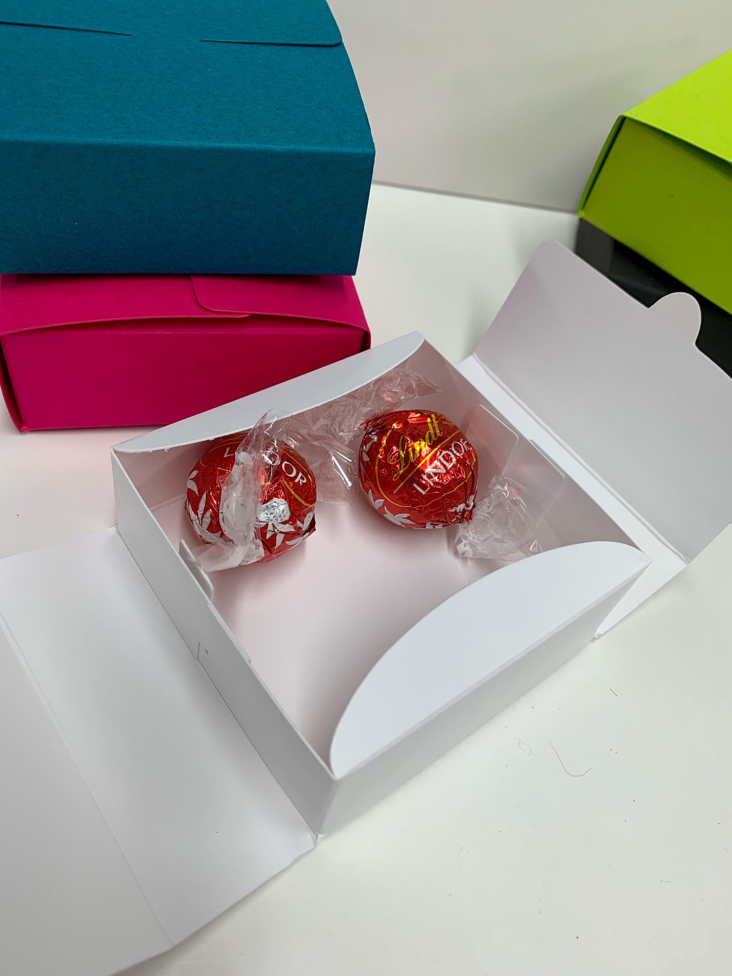 SQUARE BOXES- Small | Size 8 x 8 x 3cm (10 Boxes)