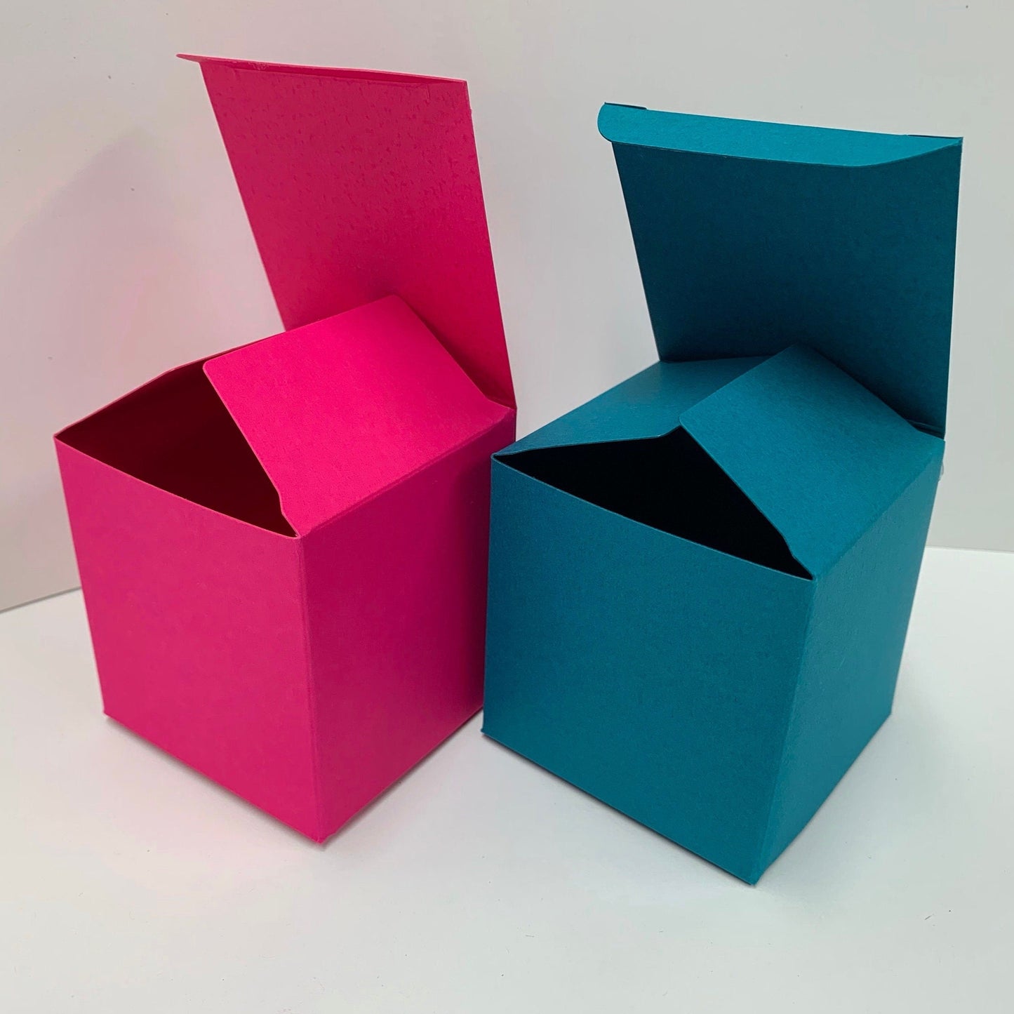 SALE | 7cm CUBE BOXES - Discontinued Colours