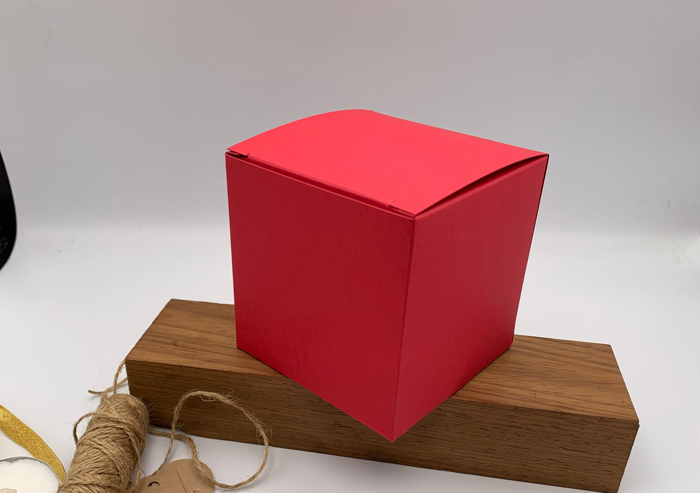 SALE | 9cm CUBE BOXES (x5) - Discontinued Colours