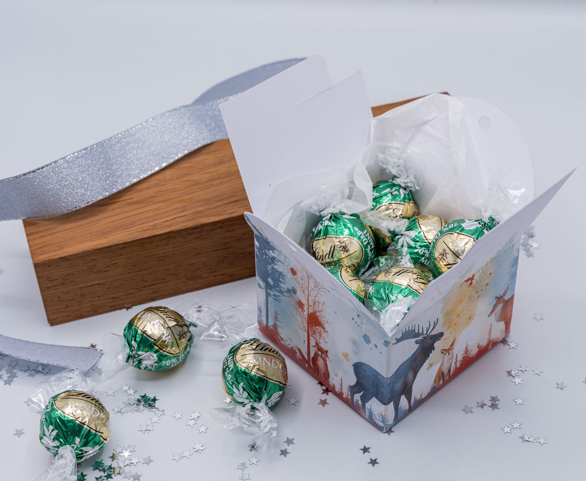 Christmas 'WINTER WOODLAND'  Gift Boxes - SMALL. Size: 8x8x6cm  (Pack of x6) (Copy)