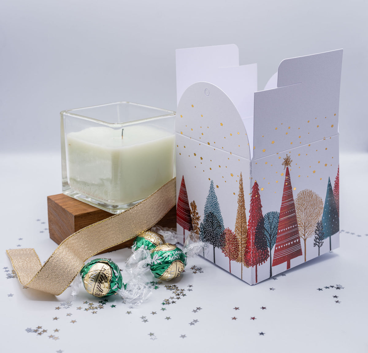 Christmas 'FESTIVE TREES'  Gift Boxes - 2 size Options  (Pack of x6)