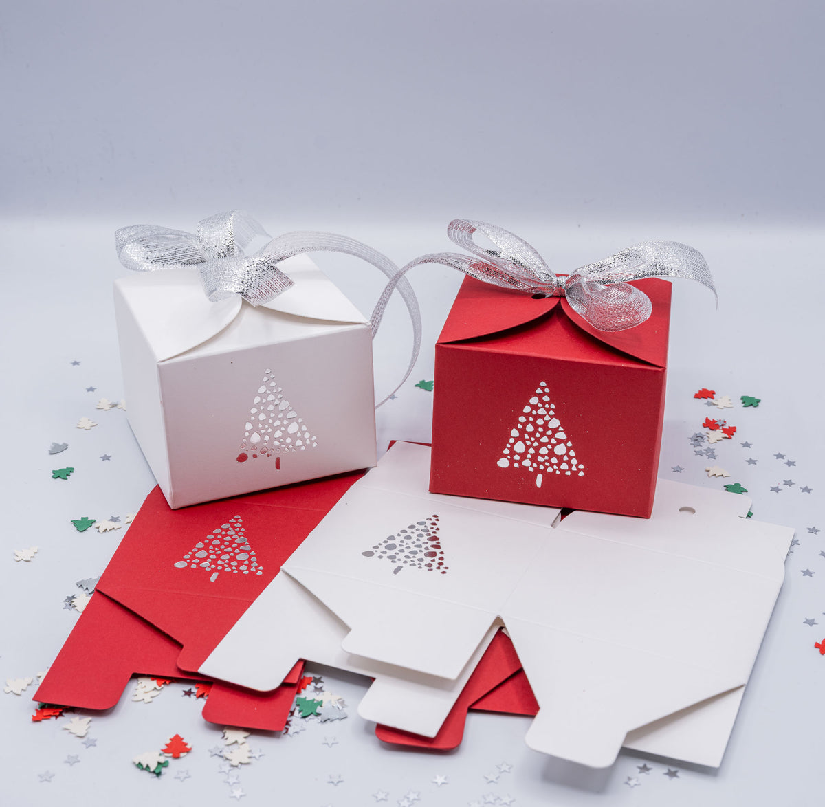 Christmas 'SILVER TREE'  Gift Boxes - Size 8 x 8 x 6cm  (Pack of x6)