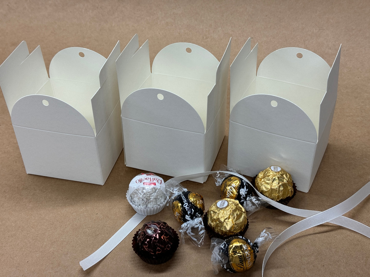 SPECIAL OFFER   10 x Pale Ivory 'TIE TOP' Wedding Favour Box with matching ribbon  - Size 8 x 8 x 6cm