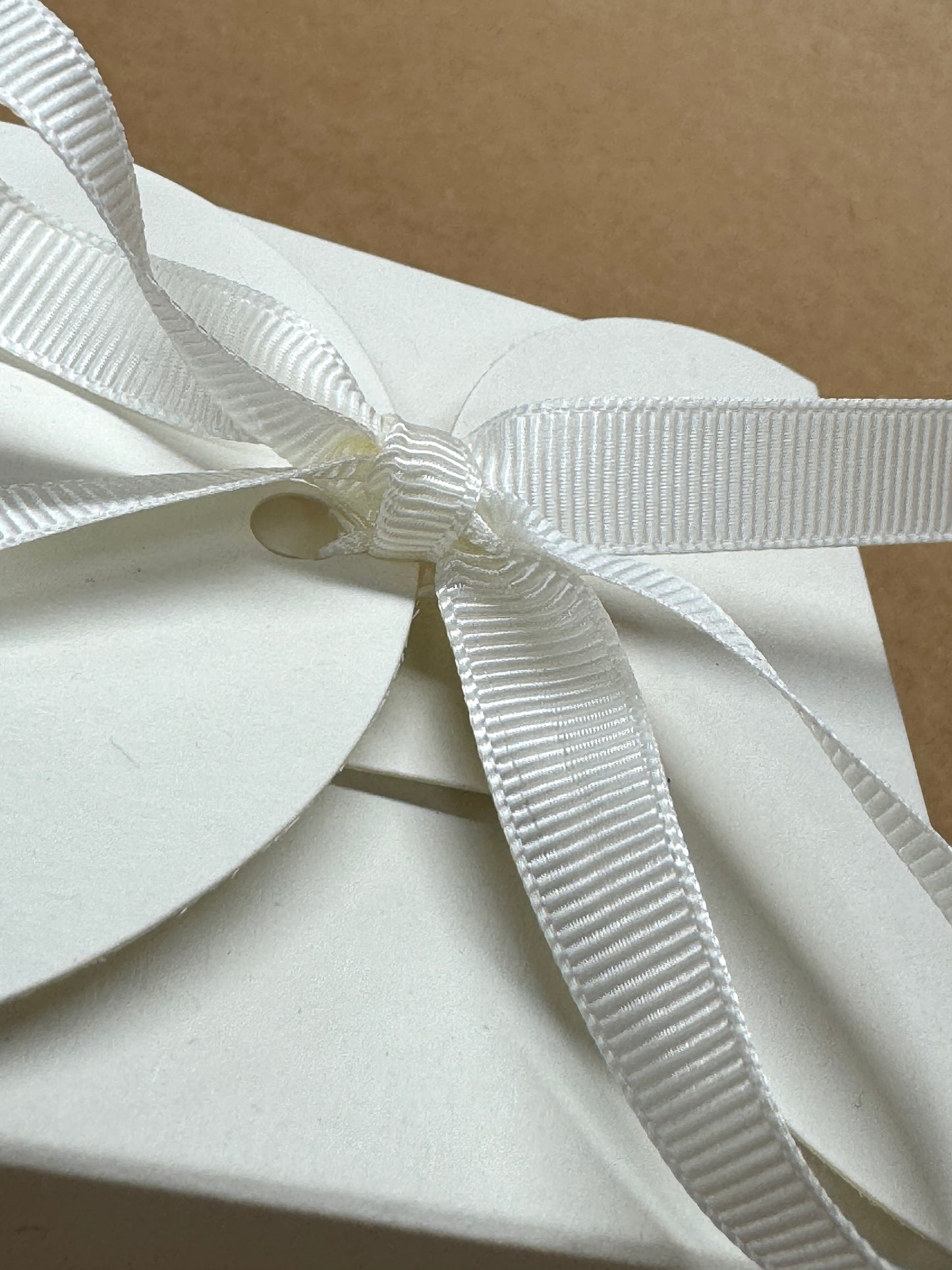 SPECIAL OFFER   10 x Pale Ivory 'TIE TOP' Wedding Favour Box with matching ribbon  - Size 8 x 8 x 6cm