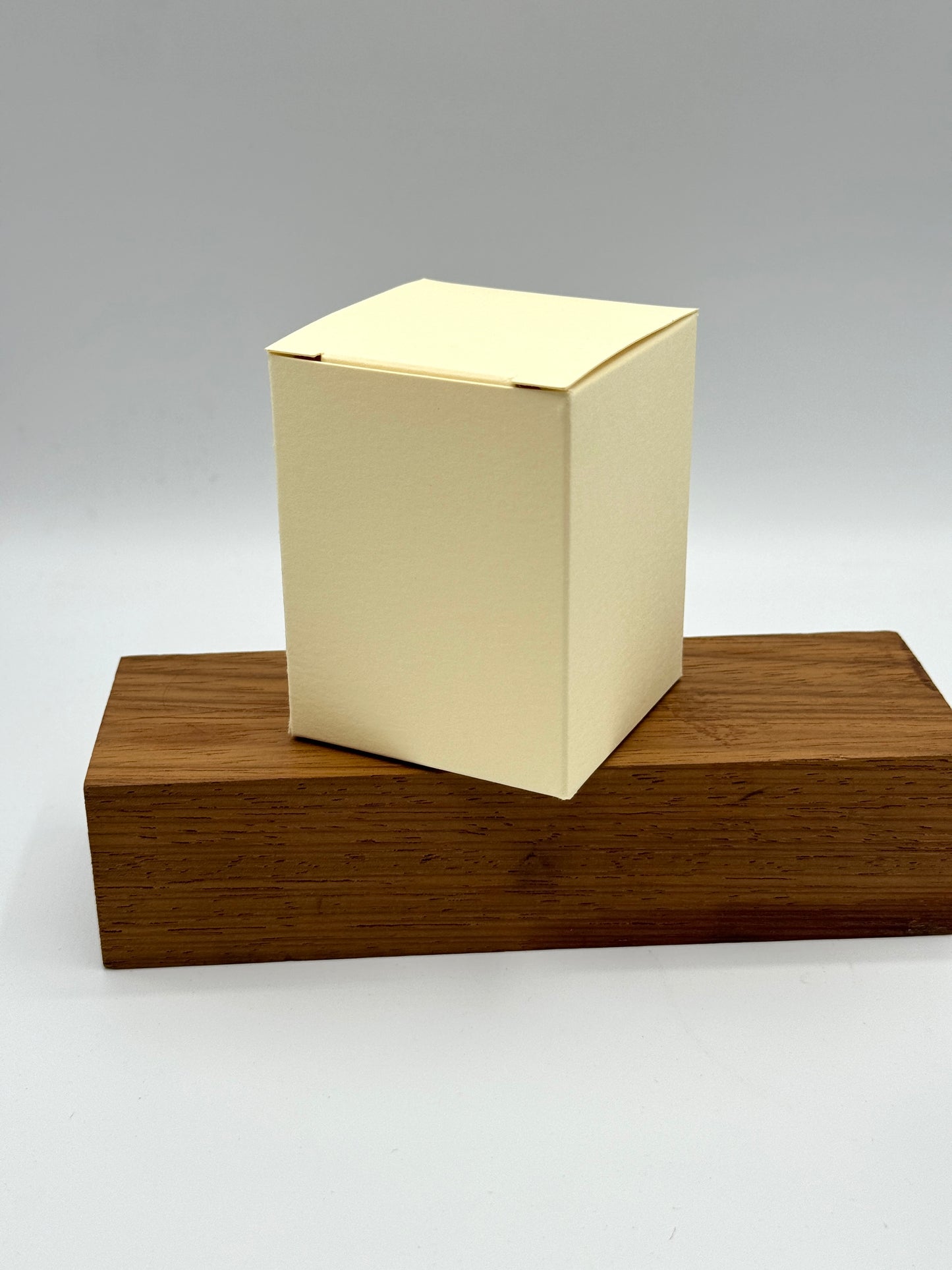 9cl Votive Candle Box  : Size 58x58x75mm