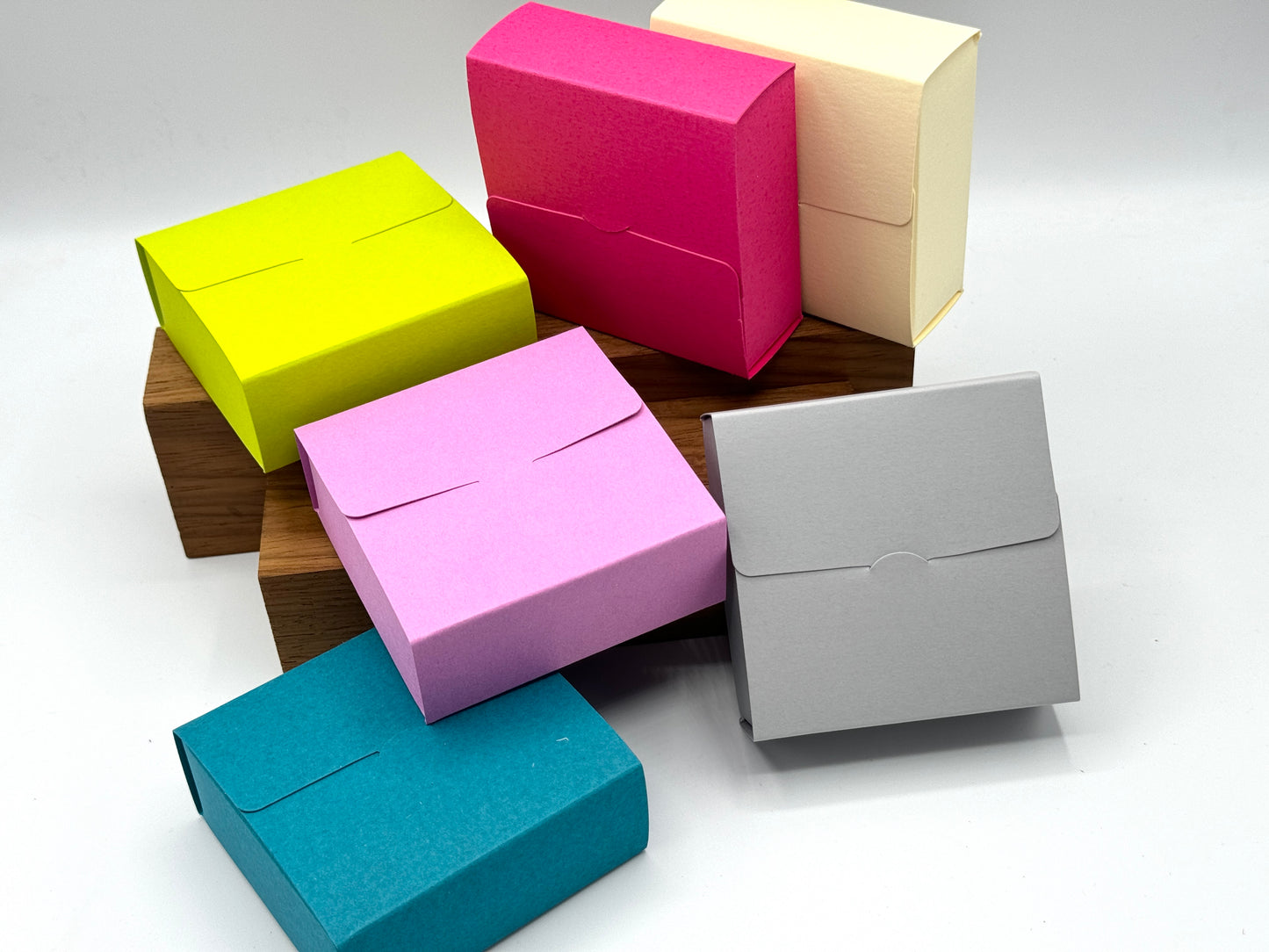 SALE | SQUARE BOXES -  SMALL - Size 8 x 8 x 3cm Discontinued Colours