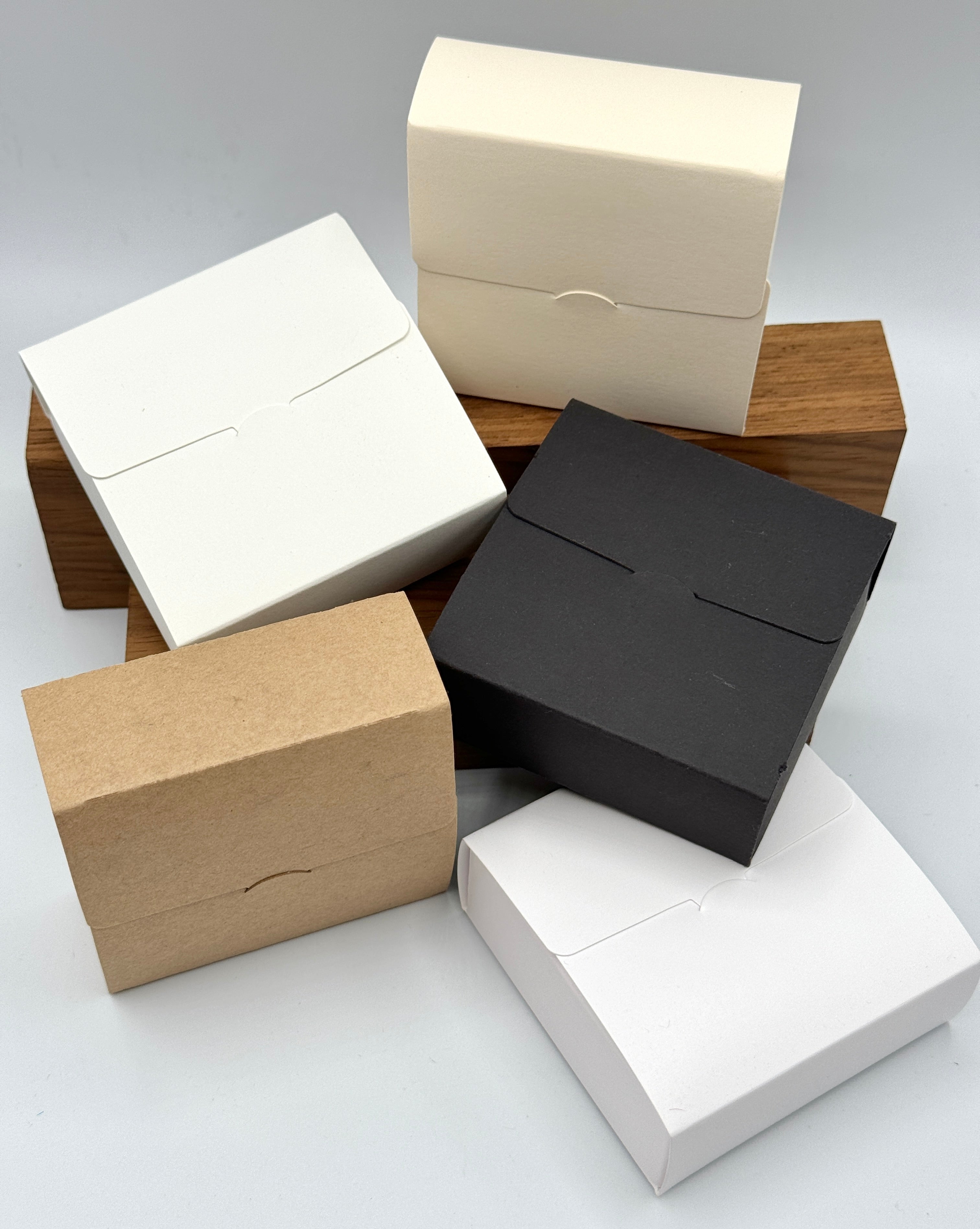 MEDIUM SQUARE BOXES - Size 10 x 10 x 4cm (Pack of x10) – LittleLetterpress