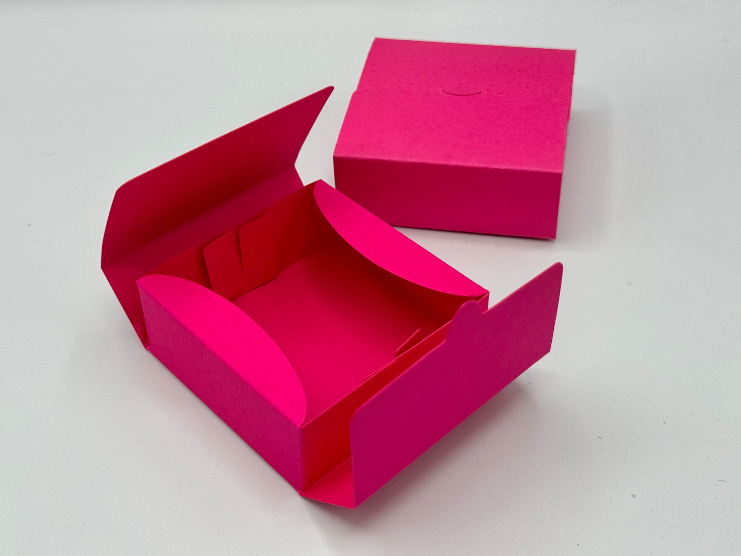 SALE | SQUARE BOXES -  SMALL - Size 8 x 8 x 3cm Discontinued Colours