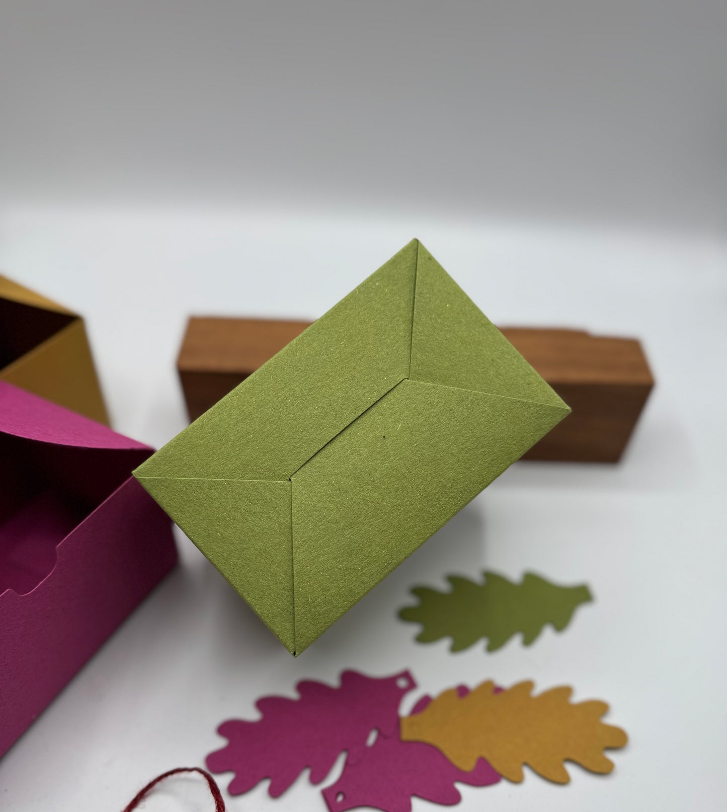 WOODLAND Gift Box & Tag - Large | Size: 12.5 x 8 x 7cm - (Pack of 5 Boxes)