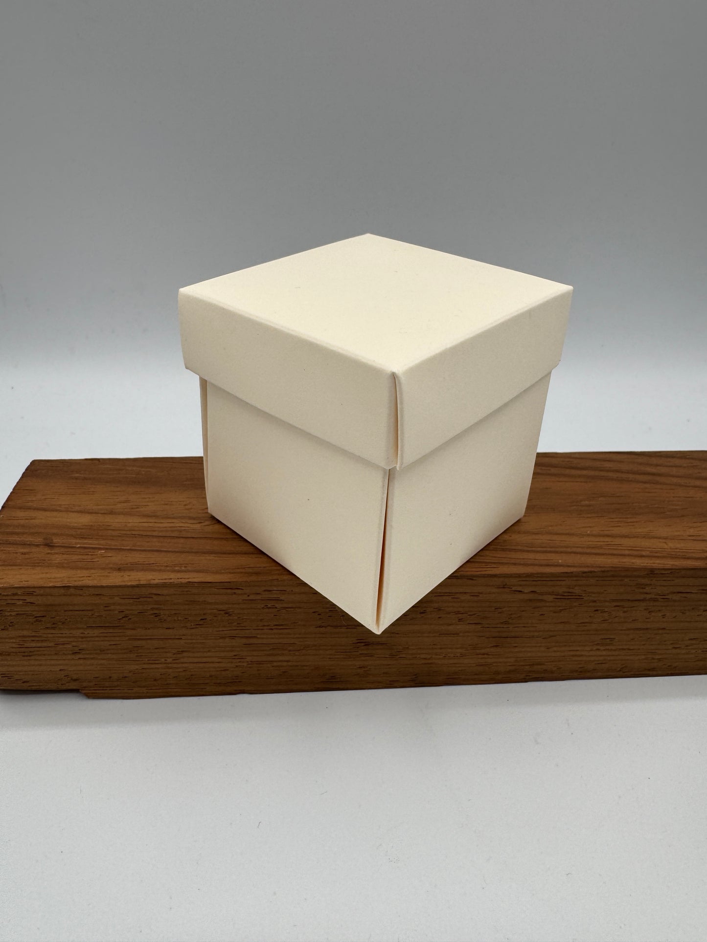 Petal Drop Side Wedding Favour Box with Lid - Size 6cm | Neutral Tints (x10 boxes)