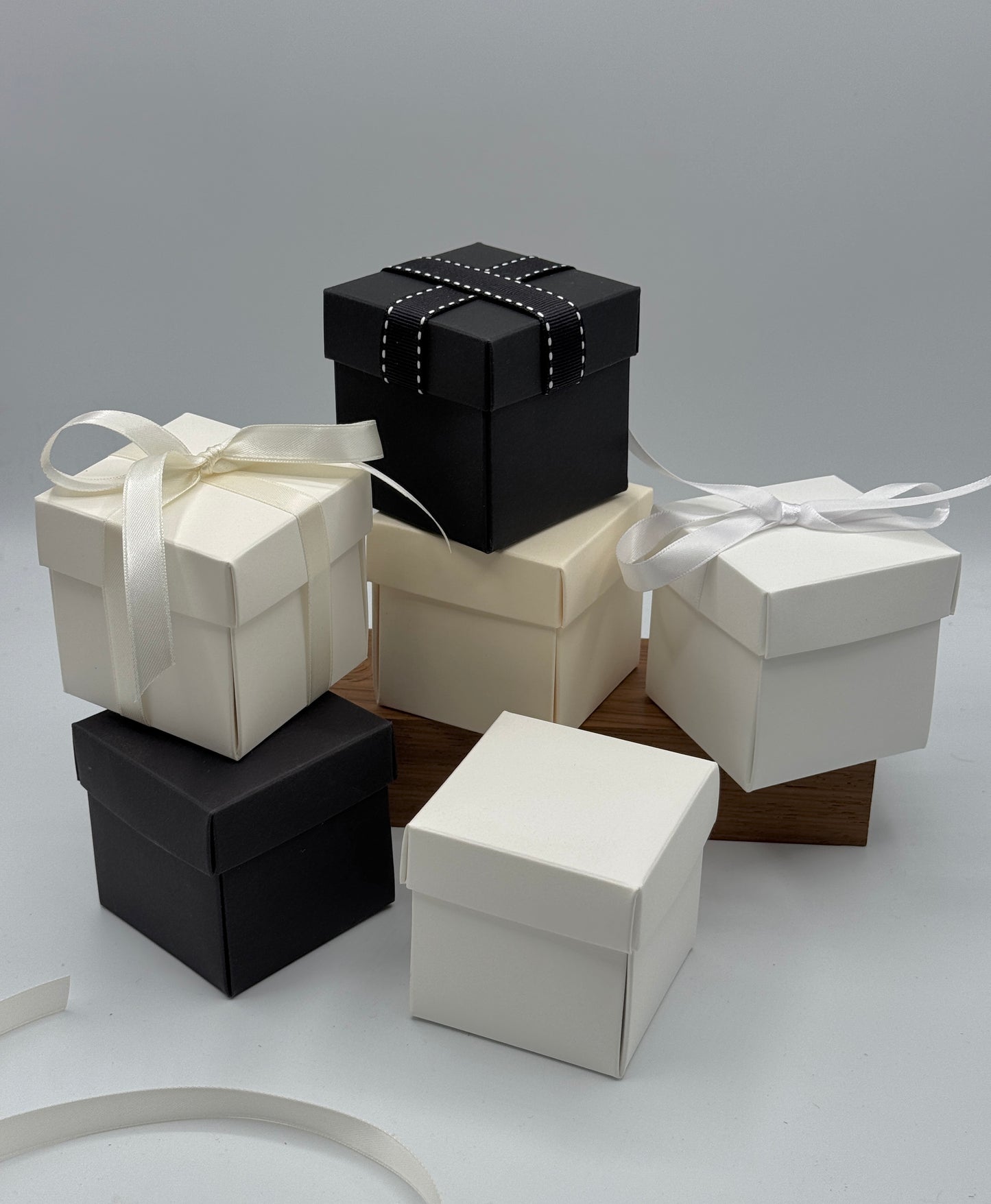 Petal Drop Side Wedding Favour Box with Lid - Size 6cm | Neutral Tints (x10 boxes)