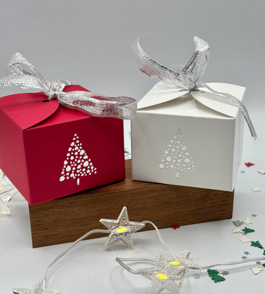 SILVER CHRISTMAS TREES Christmas Table/Advent - Tie Top Gift Boxes - Set of 6 with Silver ribbon | Size 8 x 8 x 6cm