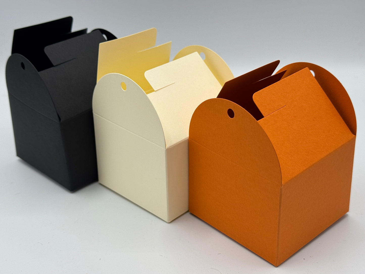 TIE TOP Wedding/Party Favour Box (small) - Size 8 x 8 x 6cm  (Pack of x10)