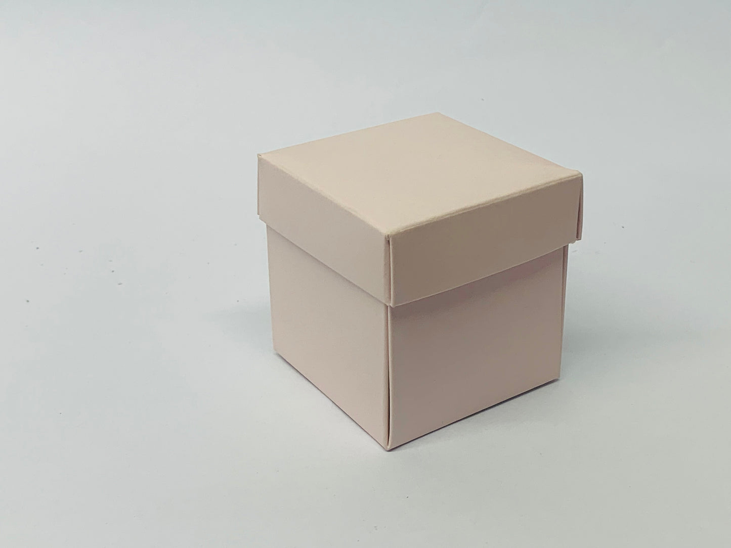 6cm Petal Drop Side gift box with lid Blush Pink