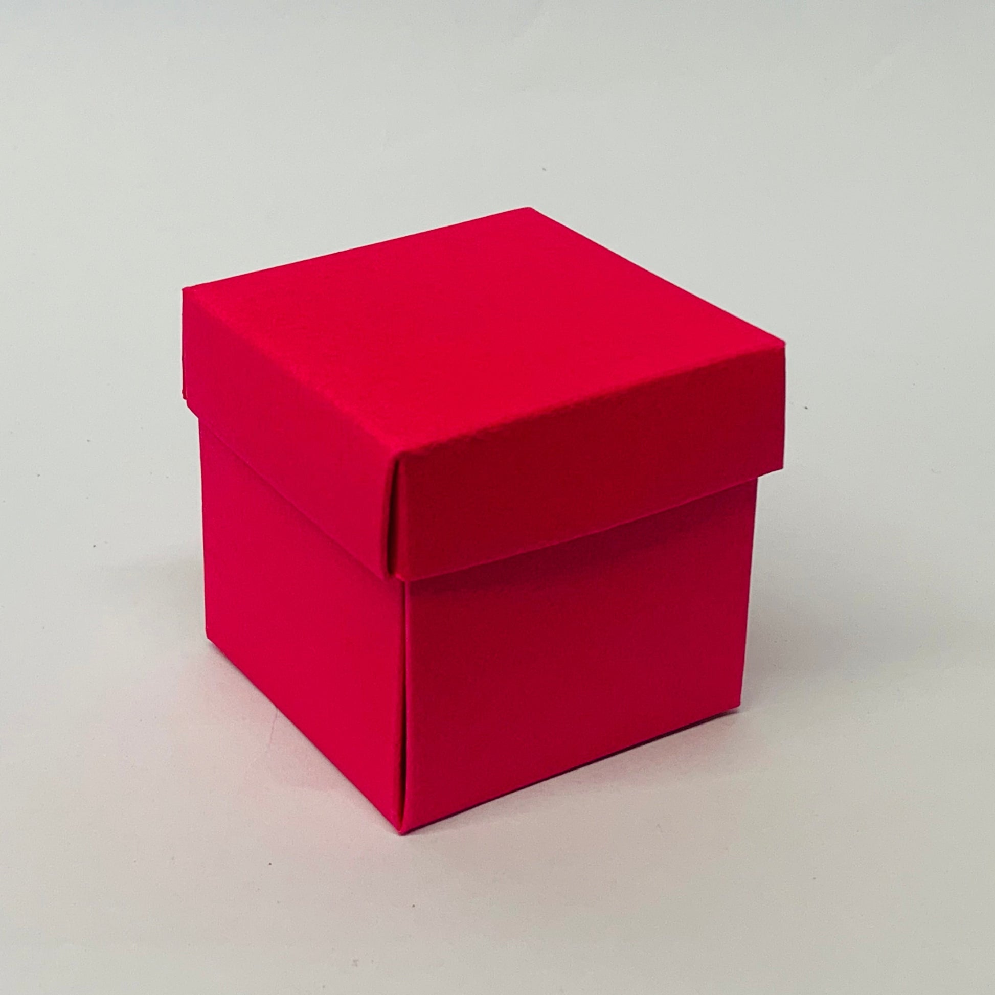 6cm Petal Drop Side gift box with lid Poppy Red