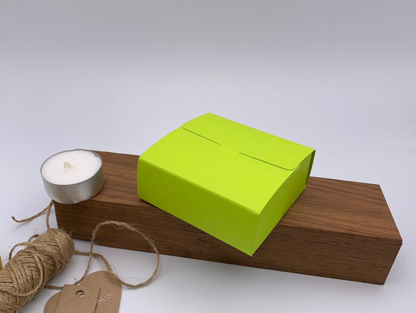 SQUARE BOXES- Small | Size 8 x 8 x 3cm (10 Boxes)