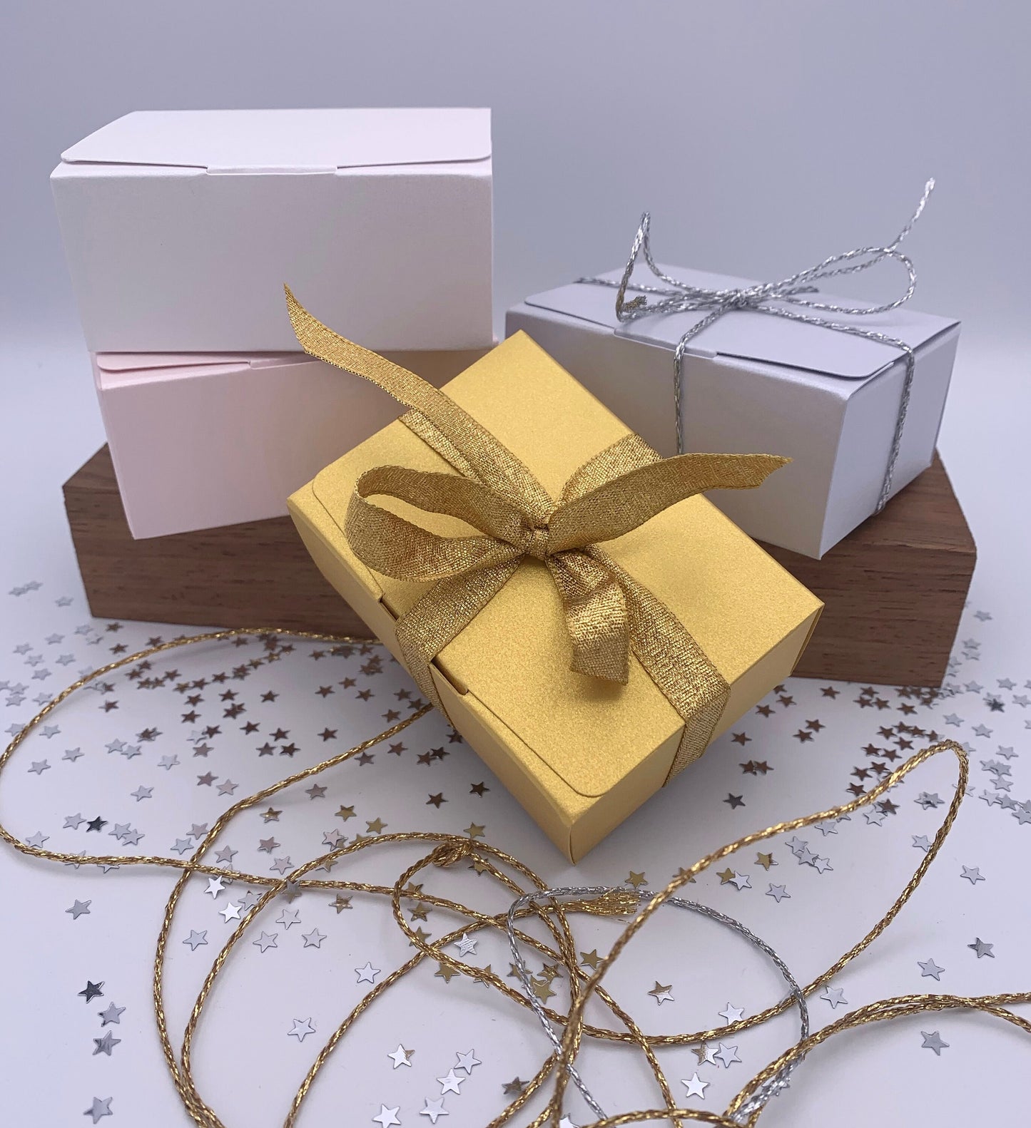 METALLIC RECTANGLE GIFT/FAVOUR BOXES - Small | Size 8.5cm x 6cm x 3.5cm (10 Boxes)