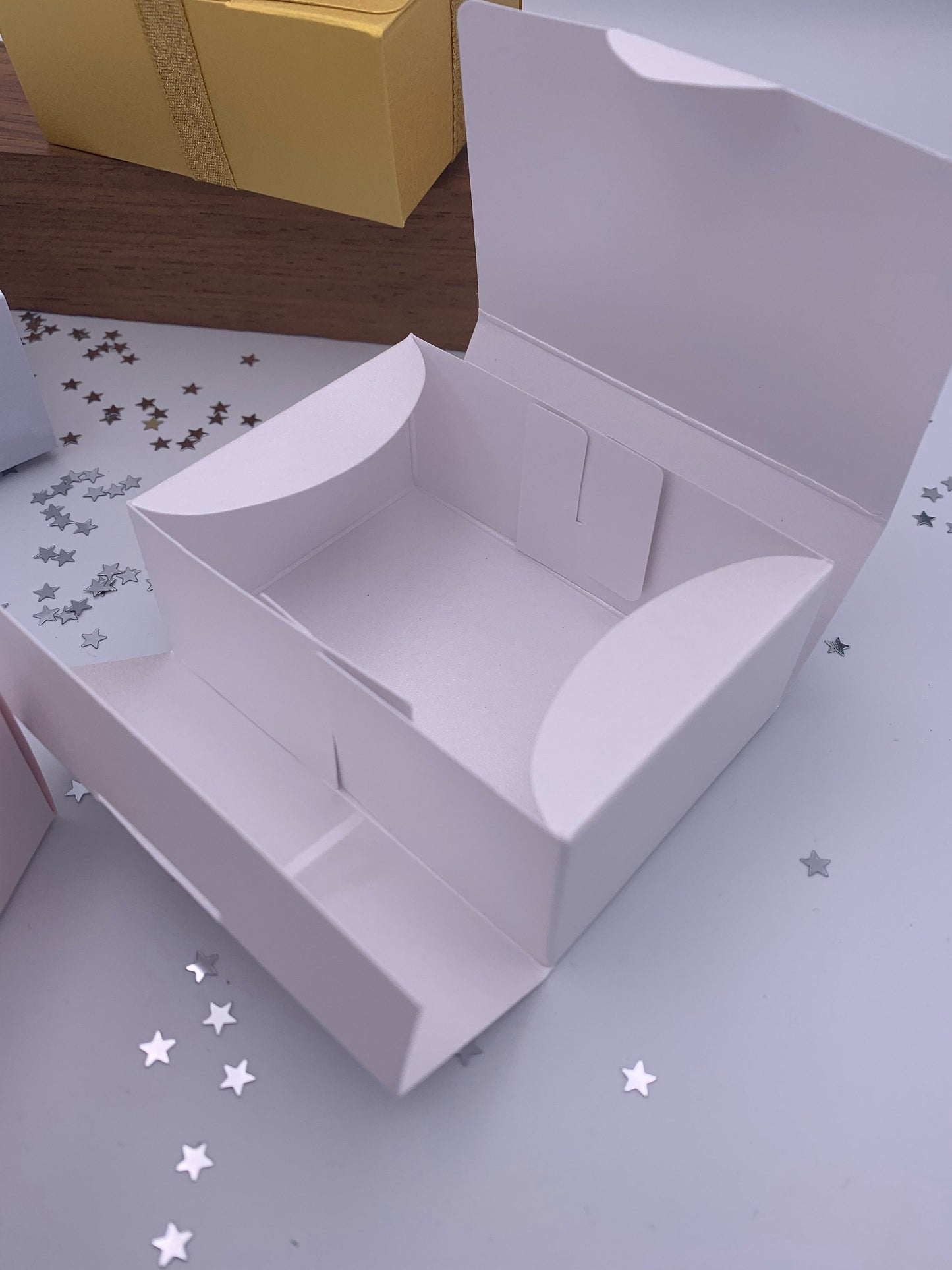 METALLIC RECTANGLE GIFT/FAVOUR BOXES - Small | Size 8.5cm x 6cm x 3.5cm (10 Boxes)