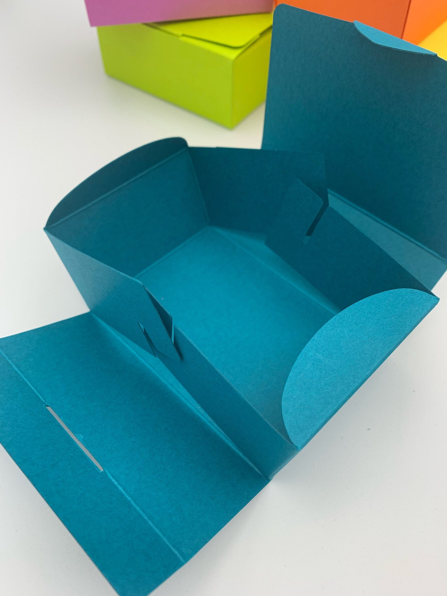 RECTANGLE GIFT BOX - Small | Size: 8.5cm x 6 x 3.5cm (10 Boxes)